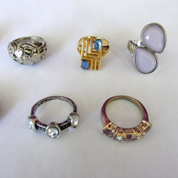 Collection Lot Bundle 9 Costume Jewelry Rings Size Small 4-5.75 - Picture 3 of 11
